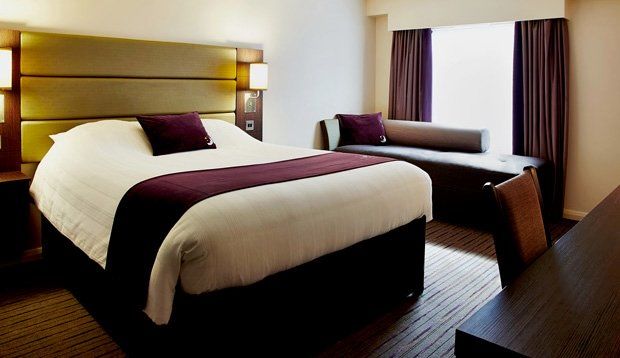 Premier Inn Edinburgh Central Exterior foto